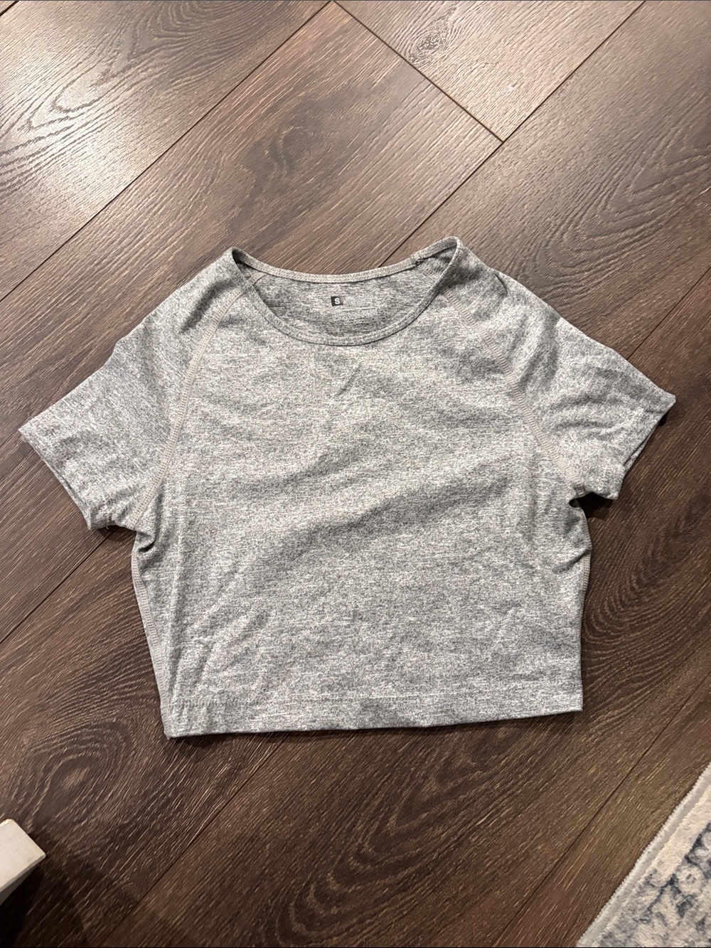 SHEIN Heather Gray Short Sleeve Crop Top